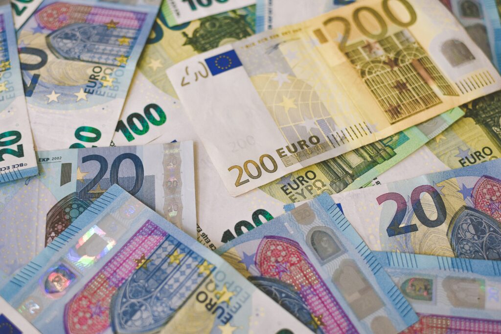 Making B2B payments in euros from Caracas: Tips for choosing the ideal provider